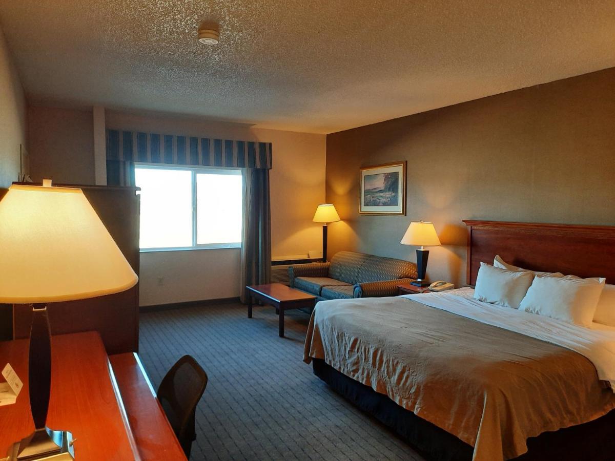 Quality Inn & Suites Grants - I-40 Экстерьер фото