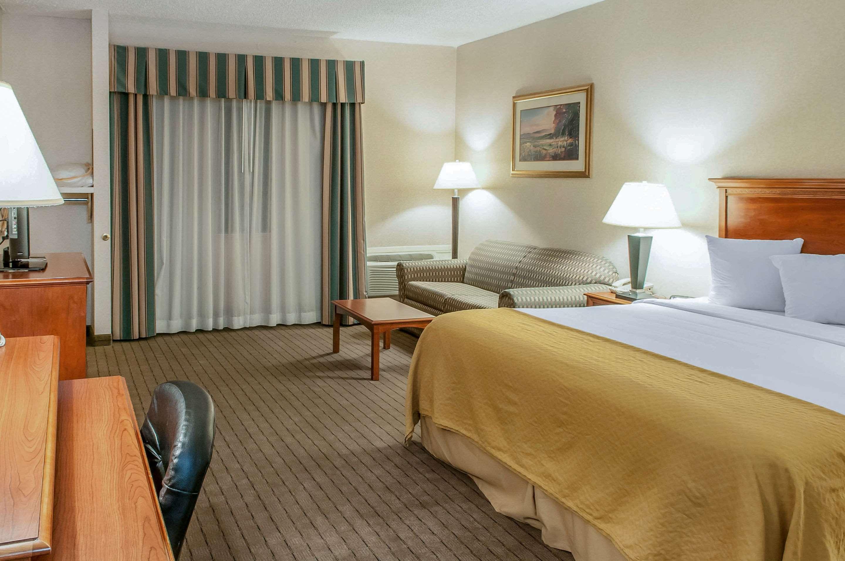 Quality Inn & Suites Grants - I-40 Экстерьер фото