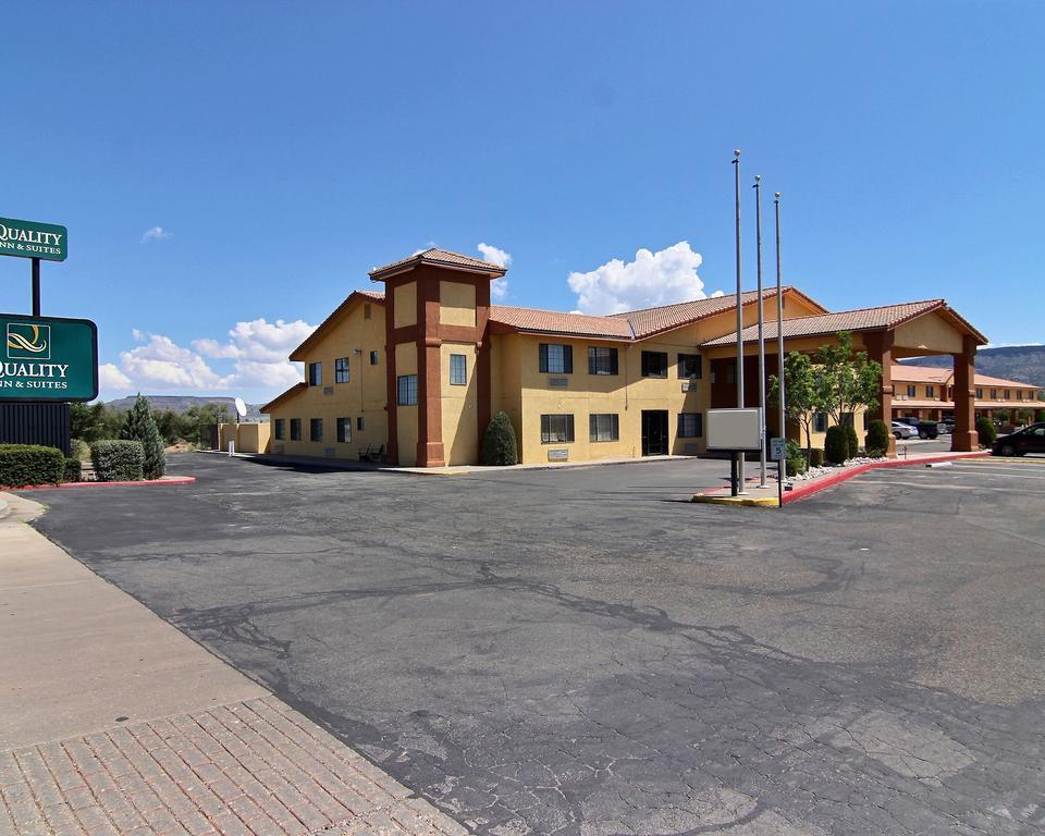 Quality Inn & Suites Grants - I-40 Экстерьер фото