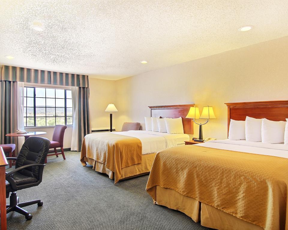 Quality Inn & Suites Grants - I-40 Экстерьер фото