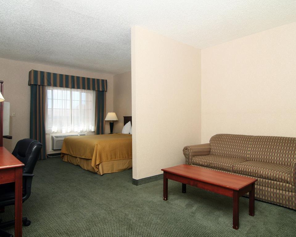 Quality Inn & Suites Grants - I-40 Экстерьер фото