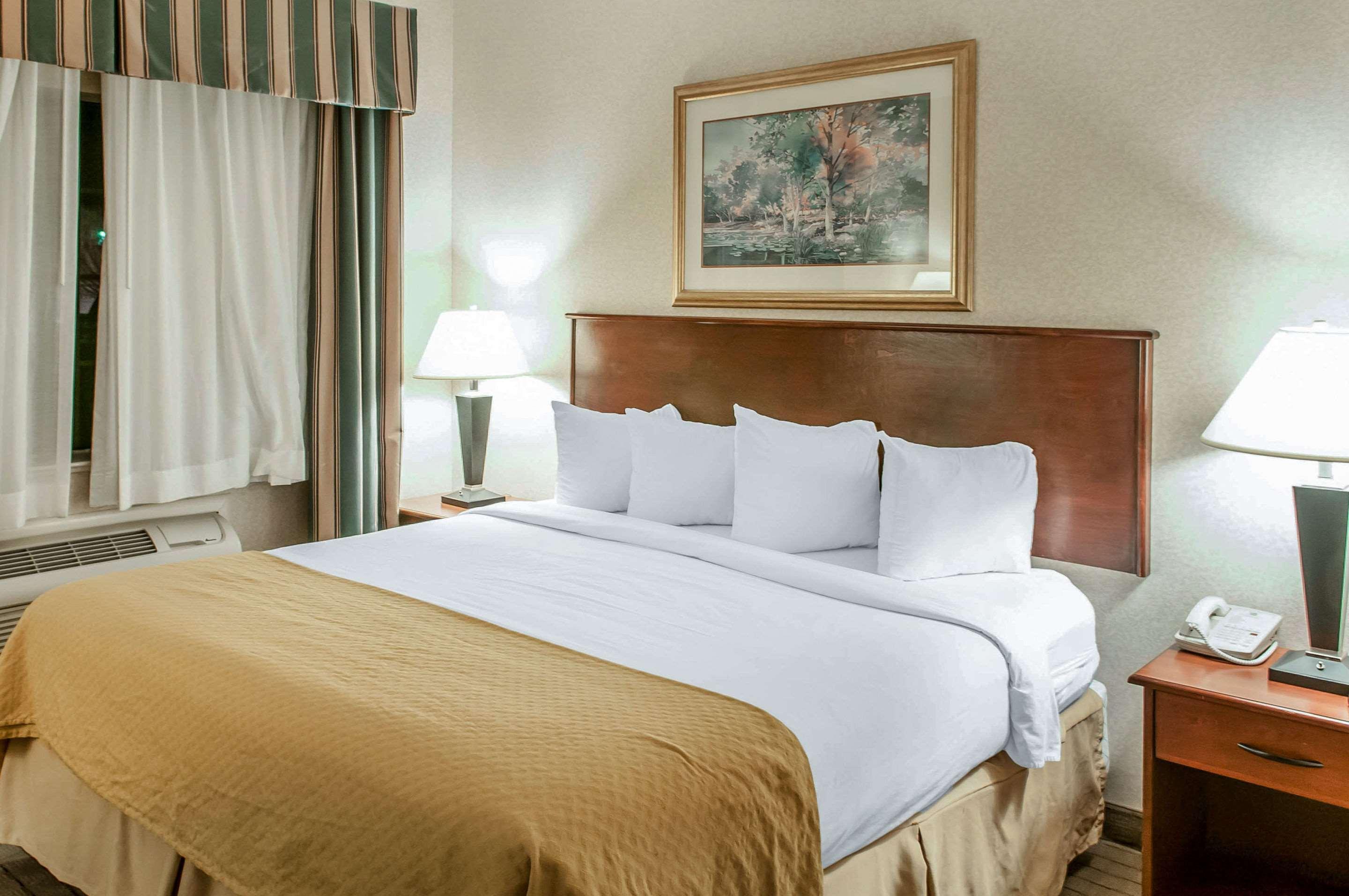 Quality Inn & Suites Grants - I-40 Экстерьер фото