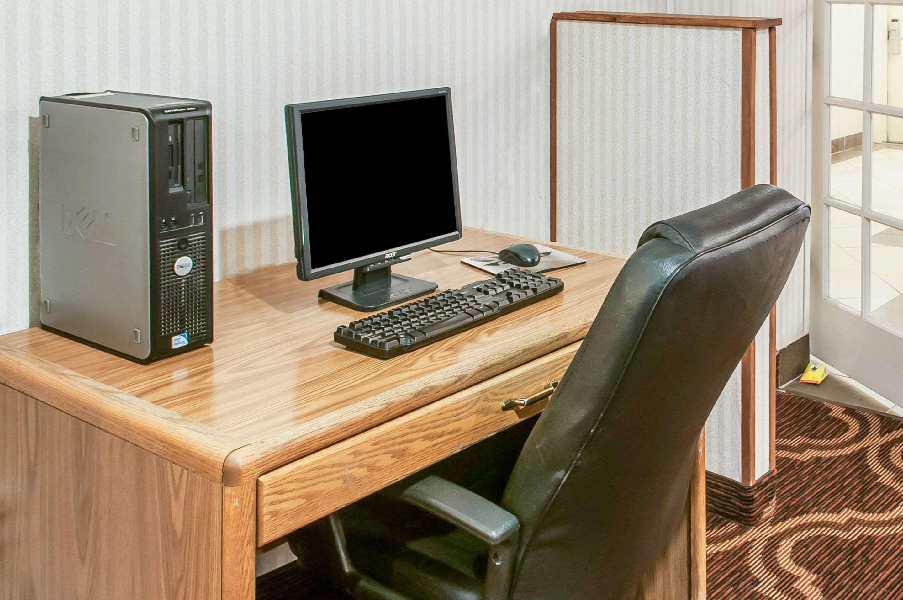 Quality Inn & Suites Grants - I-40 Экстерьер фото