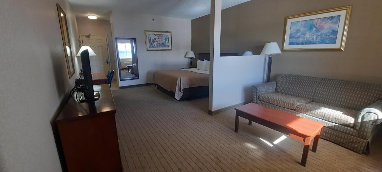 Quality Inn & Suites Grants - I-40 Экстерьер фото