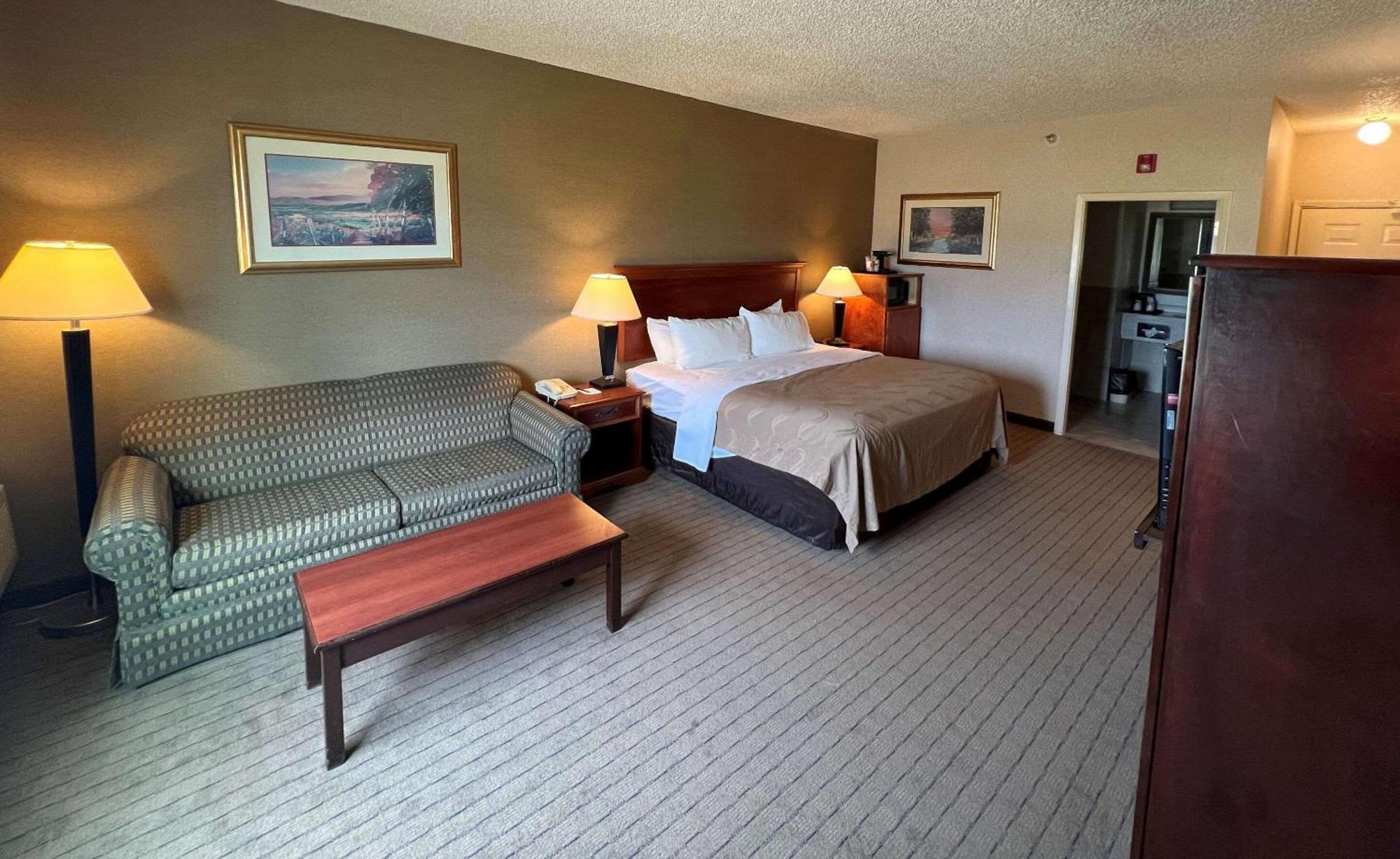 Quality Inn & Suites Grants - I-40 Экстерьер фото