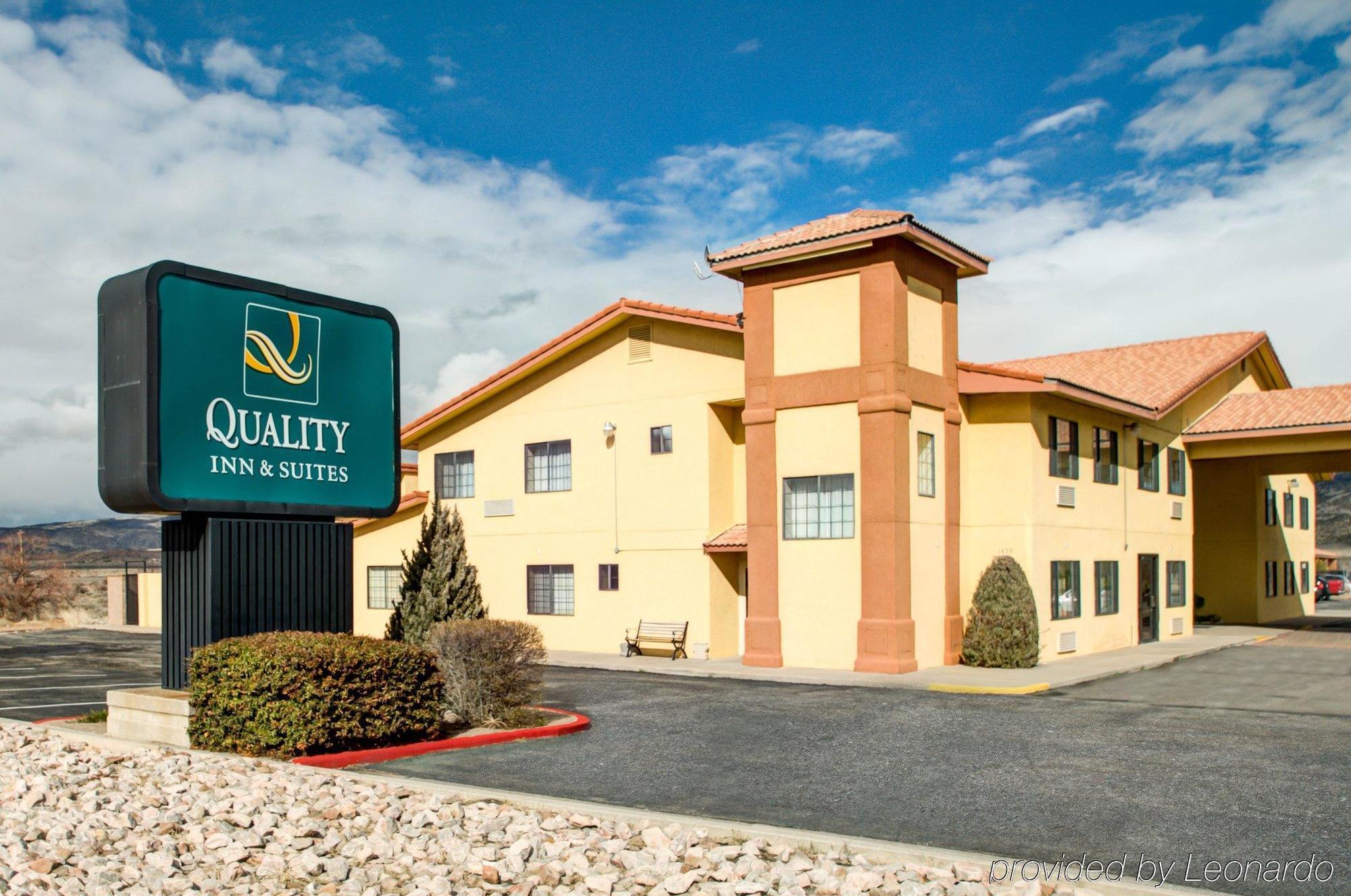 Quality Inn & Suites Grants - I-40 Экстерьер фото