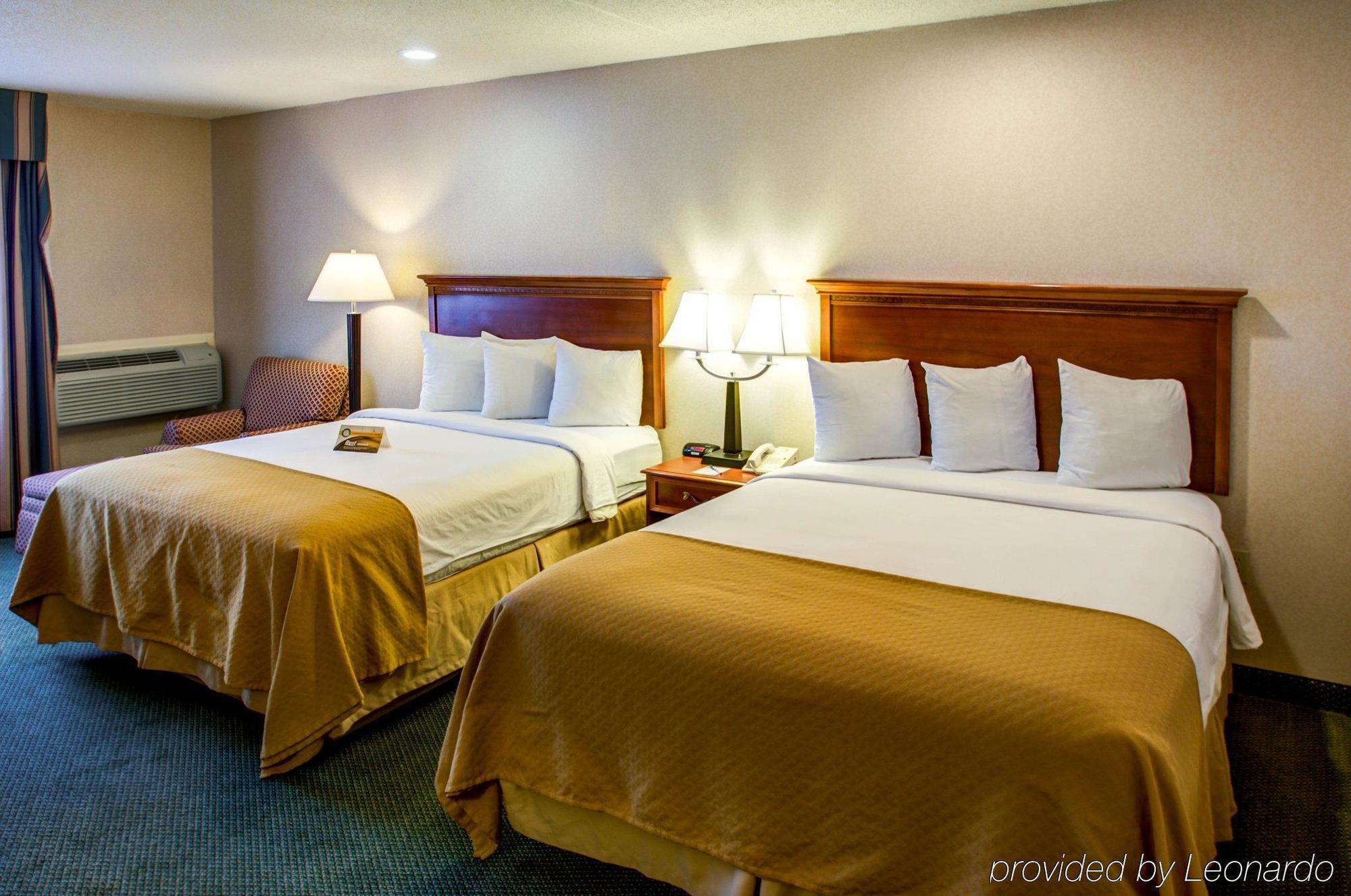 Quality Inn & Suites Grants - I-40 Экстерьер фото