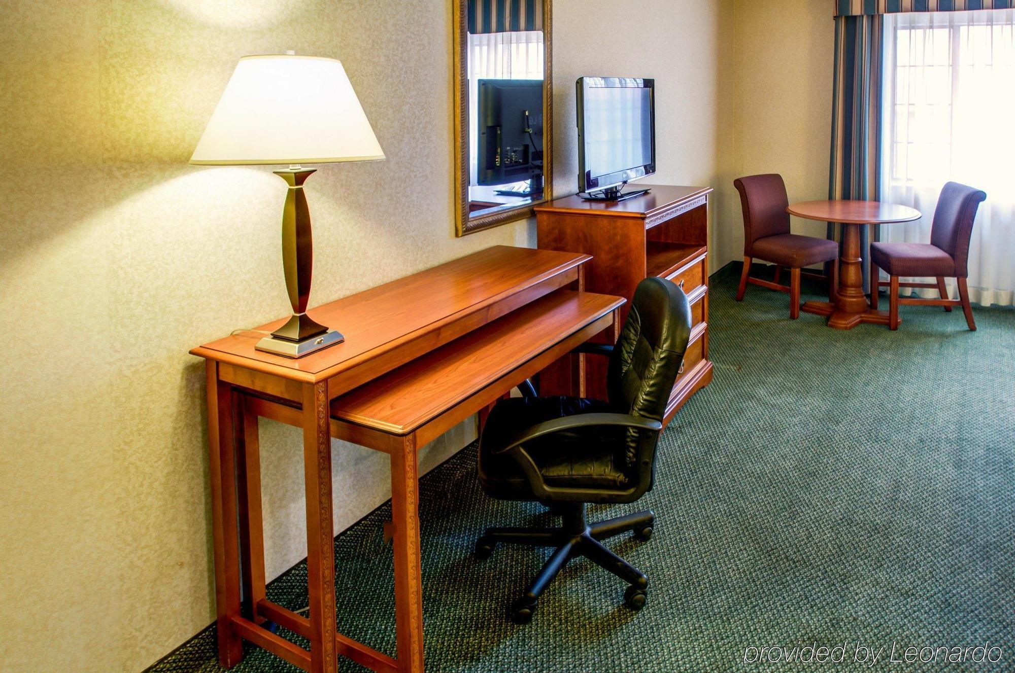Quality Inn & Suites Grants - I-40 Экстерьер фото